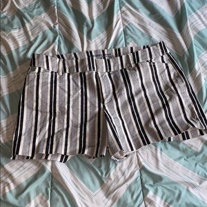 🌺Striped Shorts